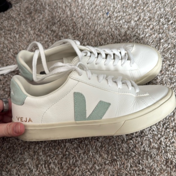 Vejas! - Picture 1 of 4